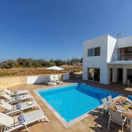 Diana Seaside Villas Pomos Chambre photo
