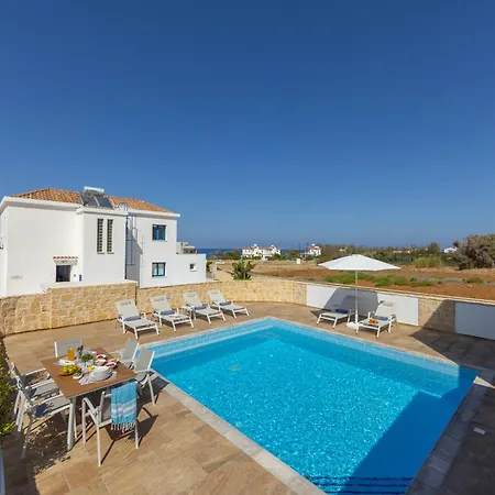 Diana Seaside Villas Pomos Chambre photo