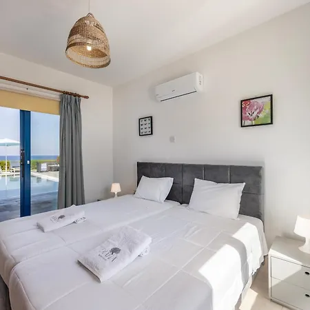 Diana Seaside Villas Pomos Extérieur photo